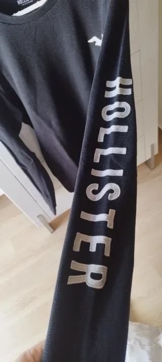 Jersey Hollister Negro Talla M