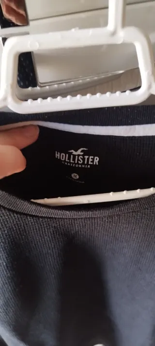 Jersey Hollister Negro Talla M