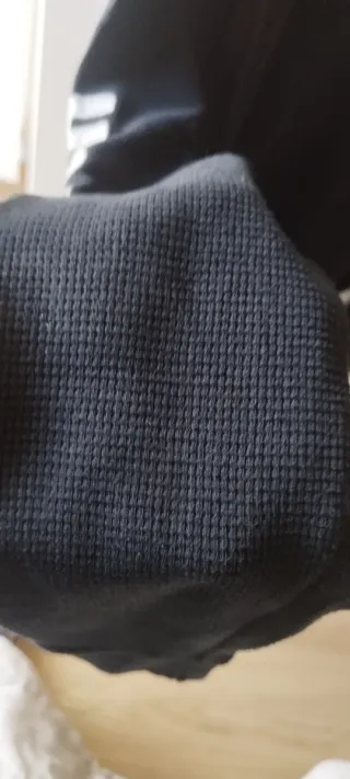 Jersey Hollister Negro Talla M