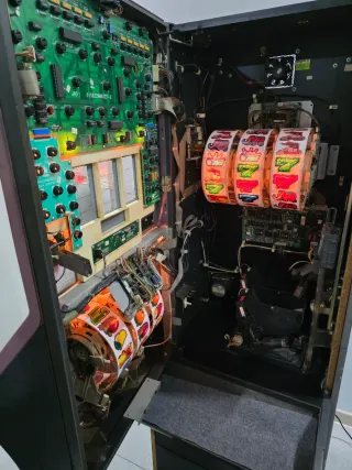 MAQUINA // CIRSA DINOPOLIS EURO 120 \\