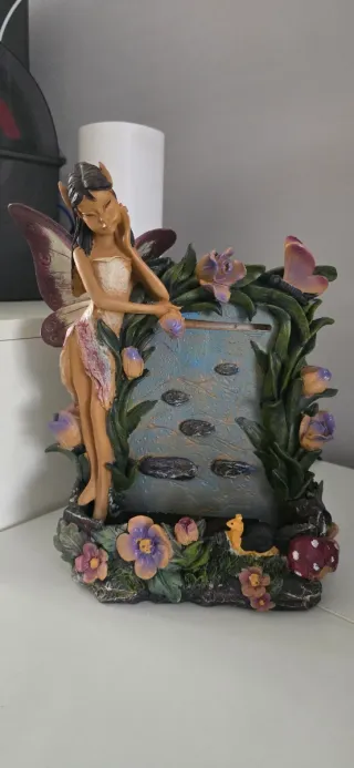 Fuente de agua de Hada Kekos