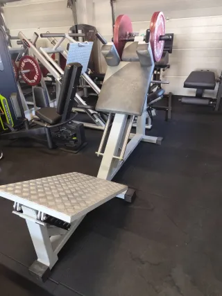 Sentadilla Hack Gervasport