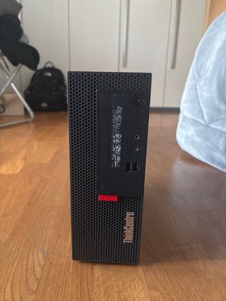 Desktop Lenovo Nero