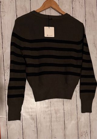 Jersey de rayas verde y negro