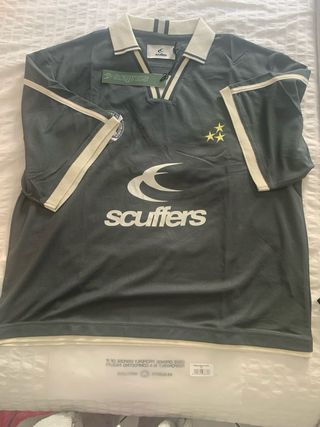 Polo Scuffers Talla M Gris podium t-ahíte