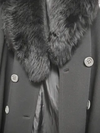 Cappotto lungo nero con pelliccia taglia 52 marca