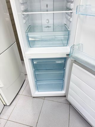 Nevera Daewoo No Frost 1.85m x 60cm