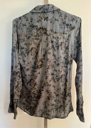 Camisa Pull&Bear floral azul T.M