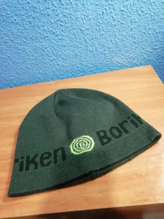 Gorro Boriken verde y negro