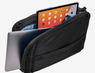 Mochila Maletín Portátil Convertible Negra