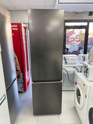 Nevera Samsung Nueva 2m x 60cm con Tara