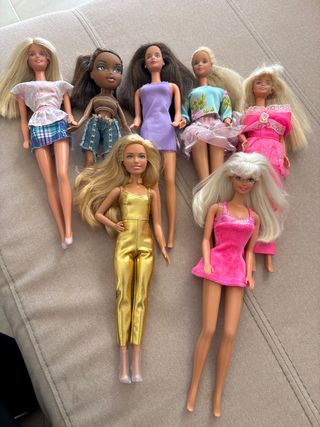 Lote di 6 Bambole Barbie e Bratz