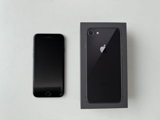 iPhone 8 Gris Espacial 64 GB