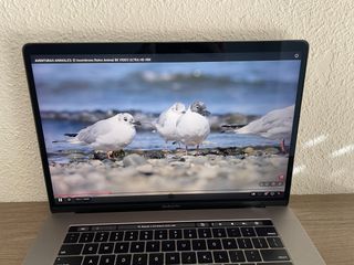 MacBook Pro 2018 Touch Bar Plata