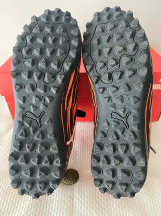 Zapatillas Fútbol Multitaco Puma Talla 34