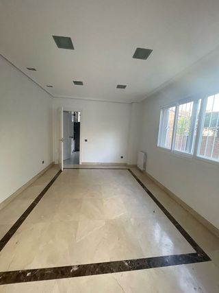 Casa pareada en alquiler en Piovera - Conde Orgaz en Madrid