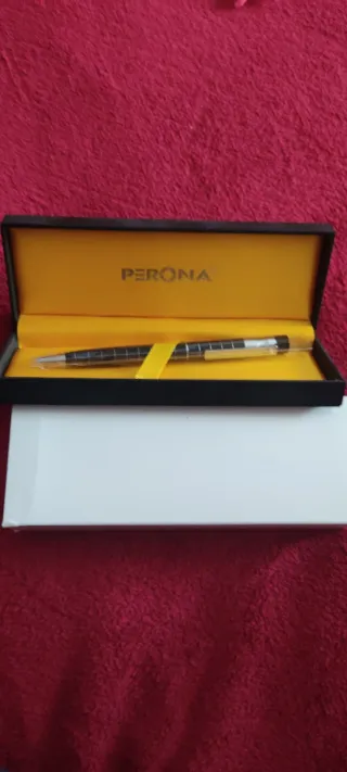 Bolígrafo Perona