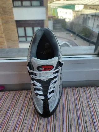 Nike Air Max 95 Negro Gris
