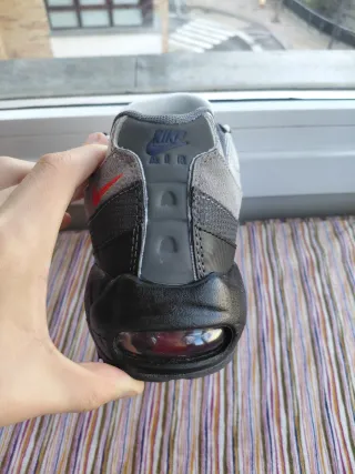 Nike Air Max 95 Negro Gris