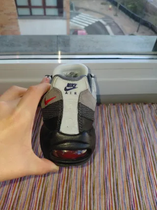 Nike Air Max 95 Negro Gris