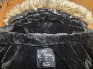 Anorak niña con capucha y pelo