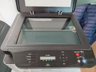 Impresora Multifunción Samsung CLX-3305