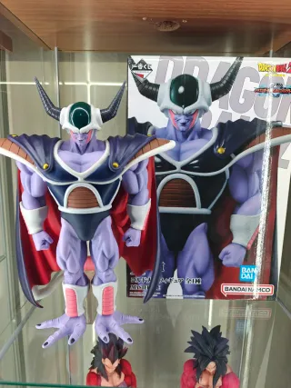 Figura de King Cold Ichiban Masterlise. Como nuevo