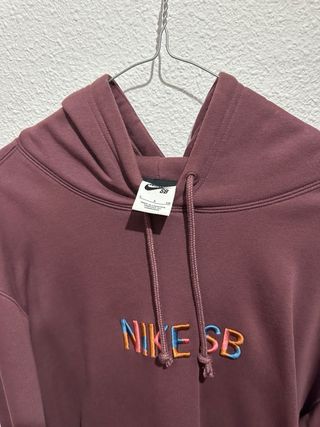 Sudadera Nike SB Morada Bordada