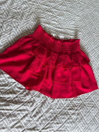 Falda roja volantes con pantalón interior