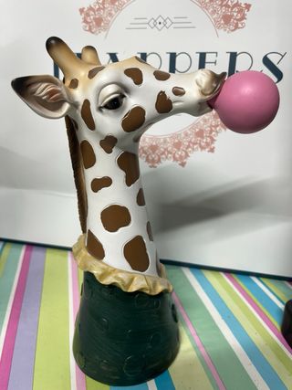 Florero Jirafa con Chicle Rosa Cerámica