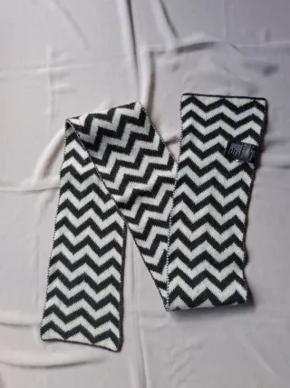 2 bufandas y 3 pares guantes niña, 7-12 años