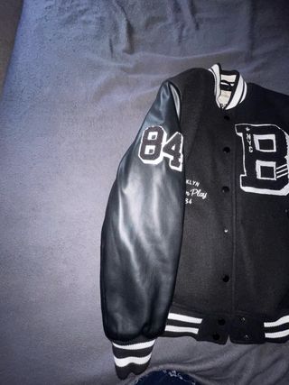 Giacca Biker stile college nera e anche di pelle