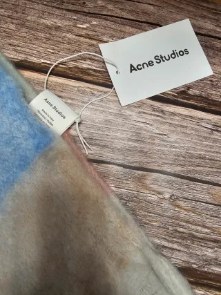 Bufanda Acne Studios cuadros