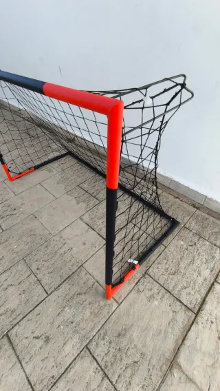 Portería de fútbol KIPSTA 1.60 alto ,× 240 ancho.