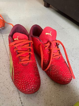 Botas de Fútbol Adidas y Puma