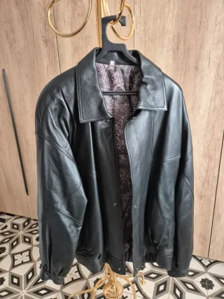 Giubbotto in pelle vintage da uomo nero