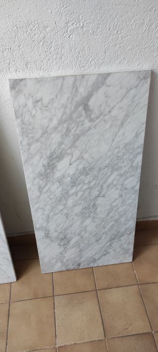 Placas de Mármol Blanco y Gris