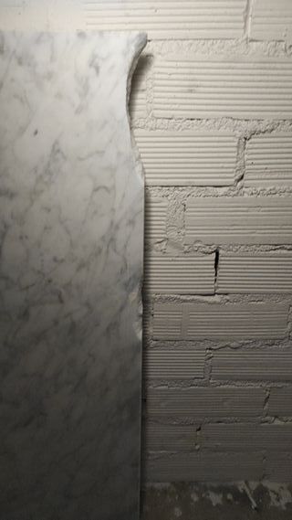 Placas de Mármol Blanco y Gris