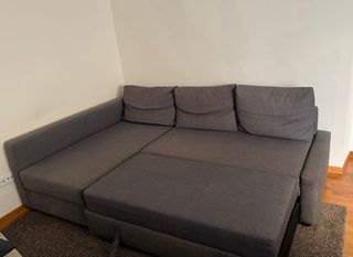 Sofá cama gris con canapé