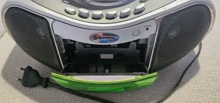 Radio CD Roadstar MP3 Plata y Verde