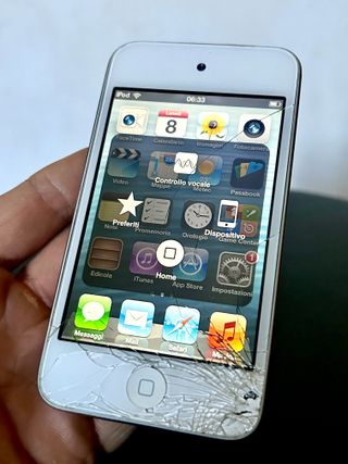 Apple iPod Touch 16GB A1367 4th Gen. Bianco