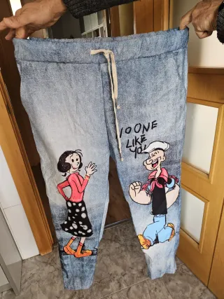 Pantalón jogger estampado Popeye