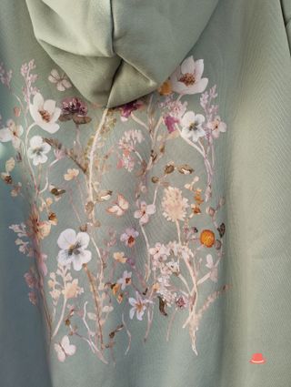 Sudadera verde bordada flores talla única