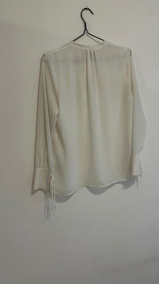 Blusa H&M Blanca Fluida Plumeti