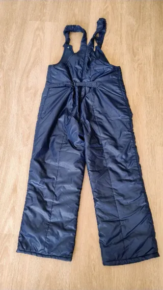 Mono de esquí azul acolchado