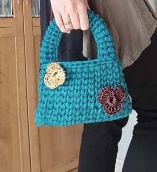 Bolsos Clutch, de flecos,terciopelo,seda,raso.....