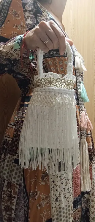 Bolsos Clutch, de flecos,terciopelo,seda,raso.....