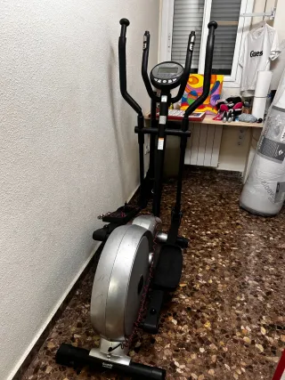 Bicicleta Elíptica Gimnasio