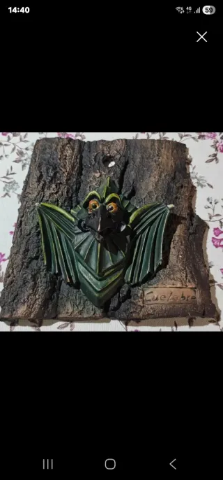 Quadri mitologici in legno e plastica