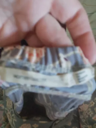 Lencería floral gris y rosa